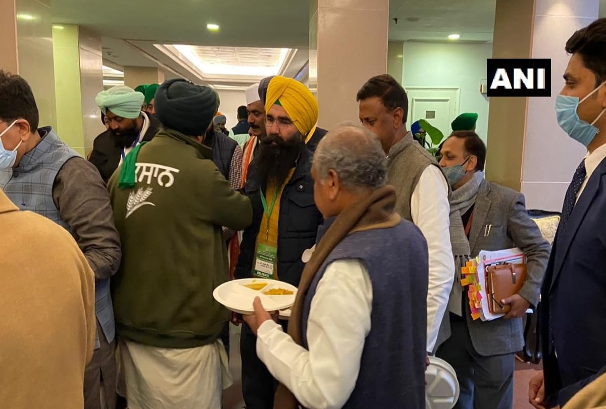 Farmer Protest against farmer bill 2020 leader Harmeet Singh Kadian saying Government accepts half-hearted matter agitation will continue till full acceptance