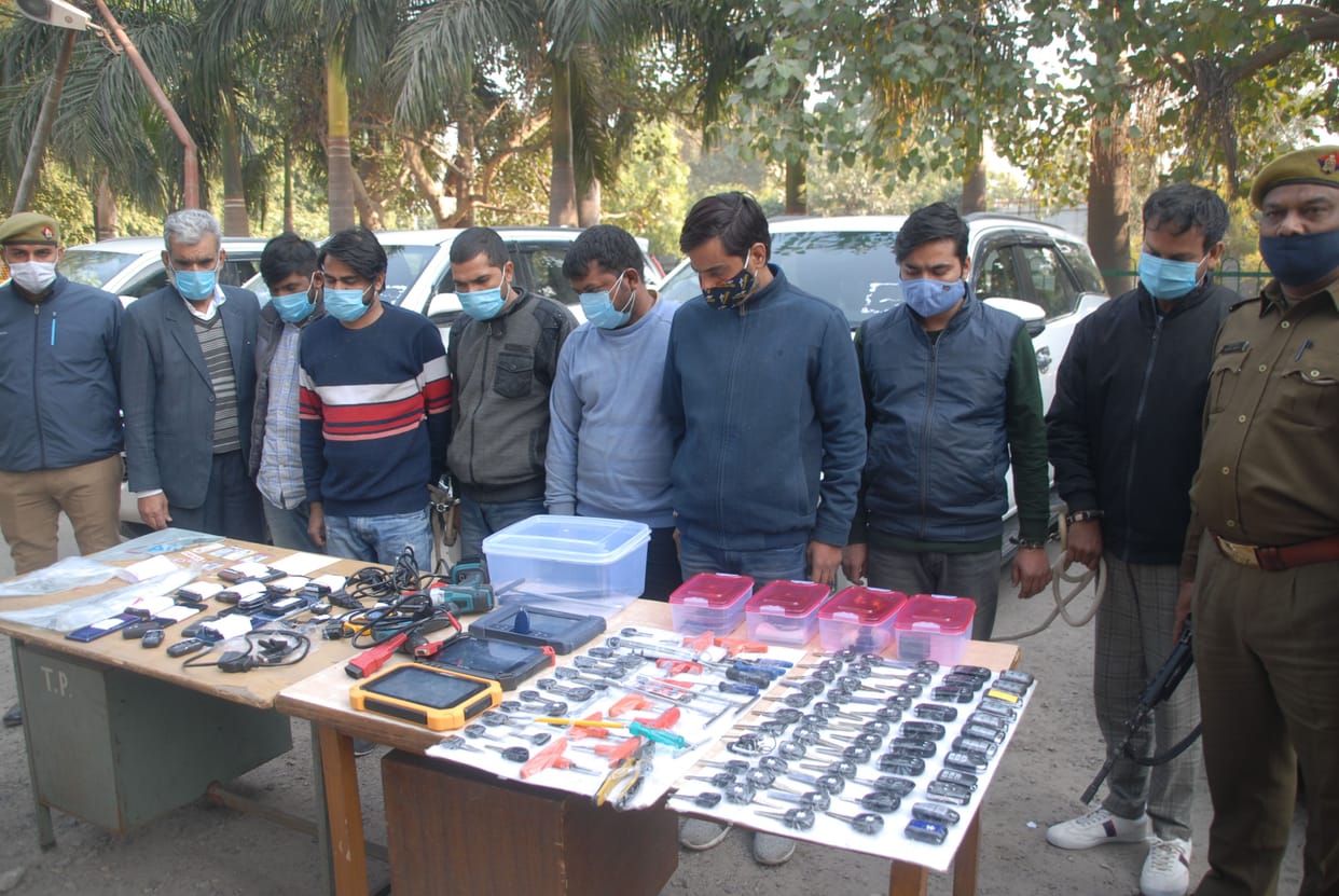 8 miscreants arrested for stealing luxury car