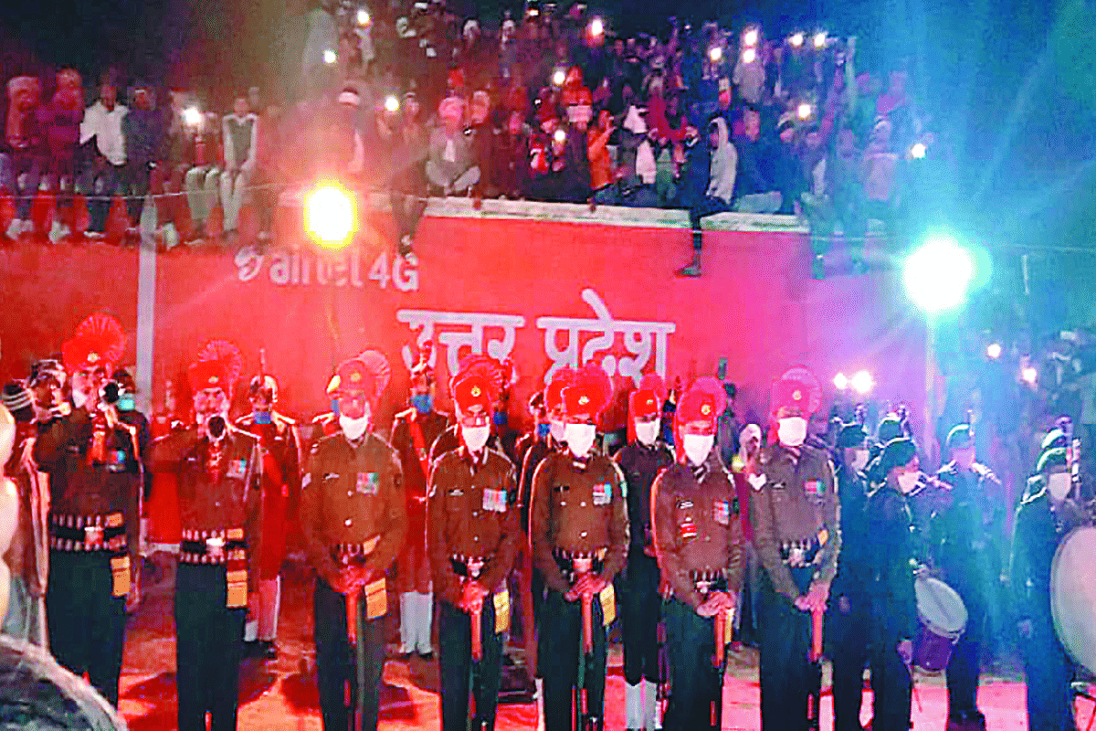 Salute to the martyrdom: Josh High seen at funeral of martyr Anil Tomar in heavy cold