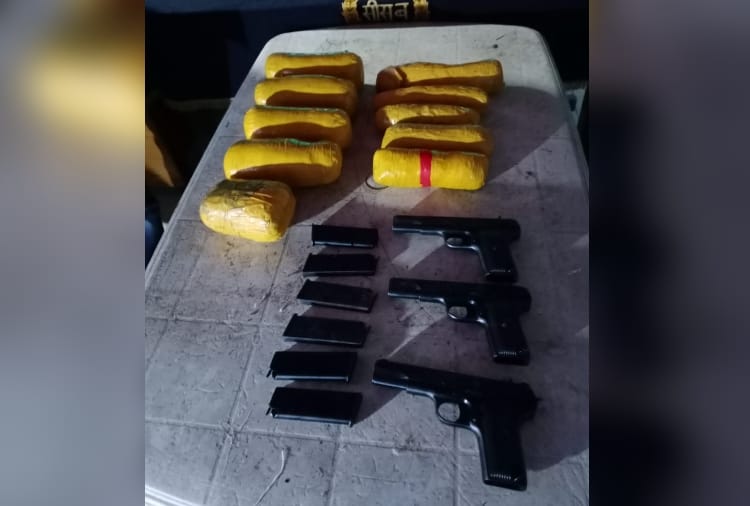 Punjab : heroin and pistols recovered from border 