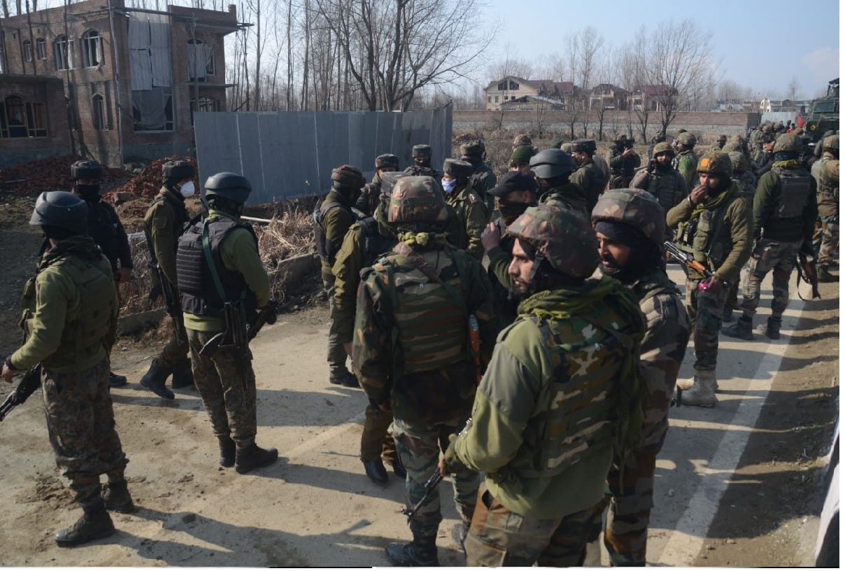 Jammu and Kashmir Police released video of Srinagar encounter, appealed to terrorists several times to surrender