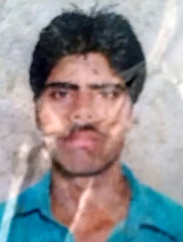 Dead body of youth found hanging outside the village