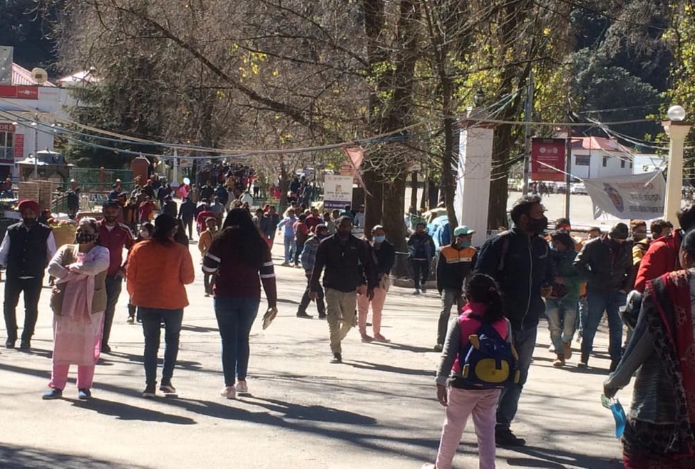 Uttarakhand Weather News Today: Hot Weather Fell in Nainital during Winter