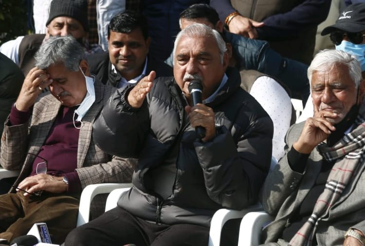 Meeting of Congress MLAs held at Residence Of BS Hooda in Chandigarh