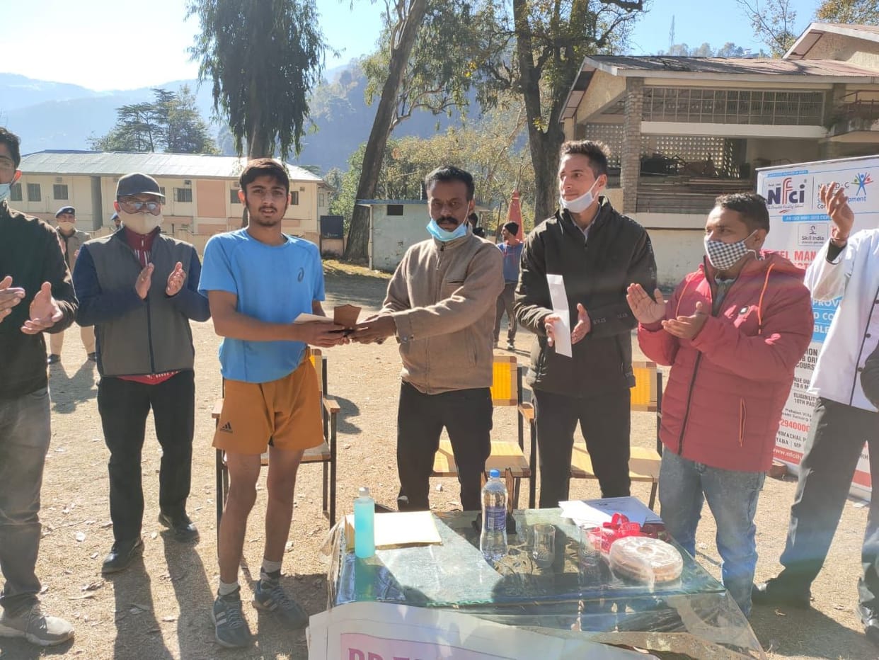 ankit win mini marathen in chamba