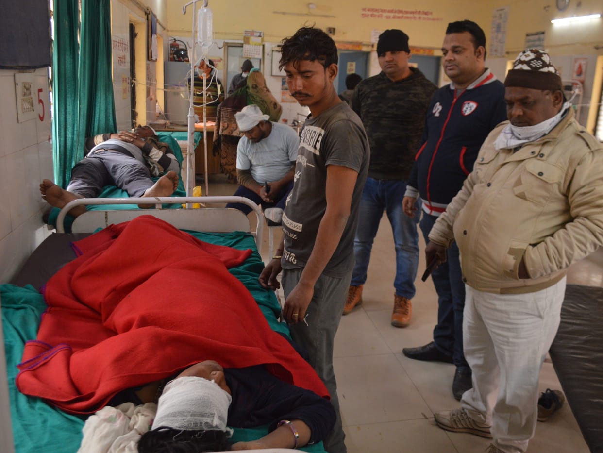 dispute between two people, fought and injured
