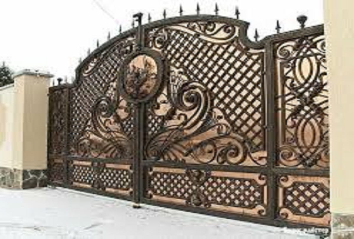 Vastu tips for main gate at home in hindi