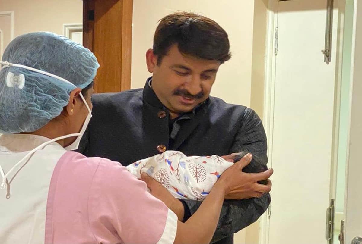 bhojpuri actor bjp mp manoj tiwari blessed With a baby girl