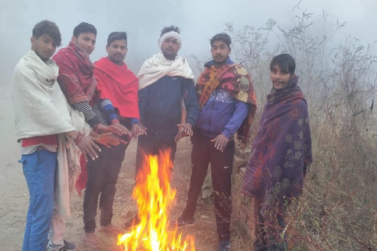Snowfall in mountains increased chill in plains, people shivering with cold winds in west up