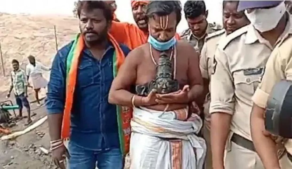 Unknown people broke 400 year old statue of Lord Rama in Ramatirtham temple in Andhra Pradesh