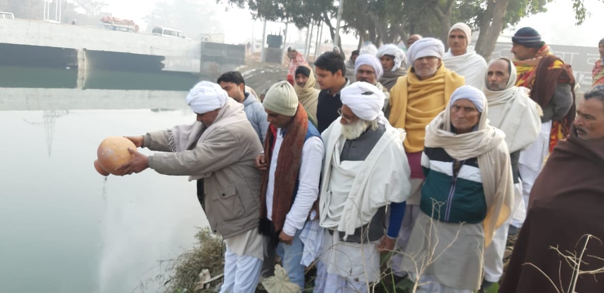 Farmers did the immersion of agricultural laws