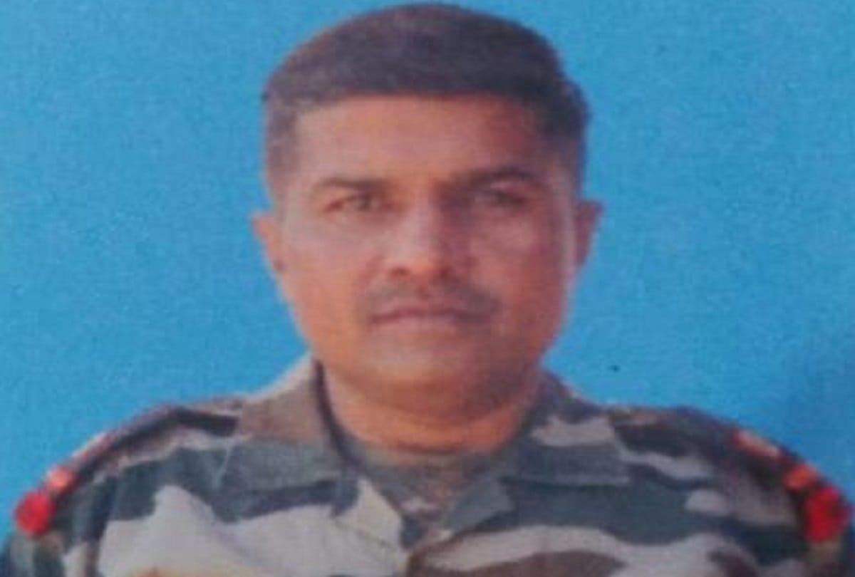 pakistan ceasefire violation in naushera sector naib subedar ravinder martyr