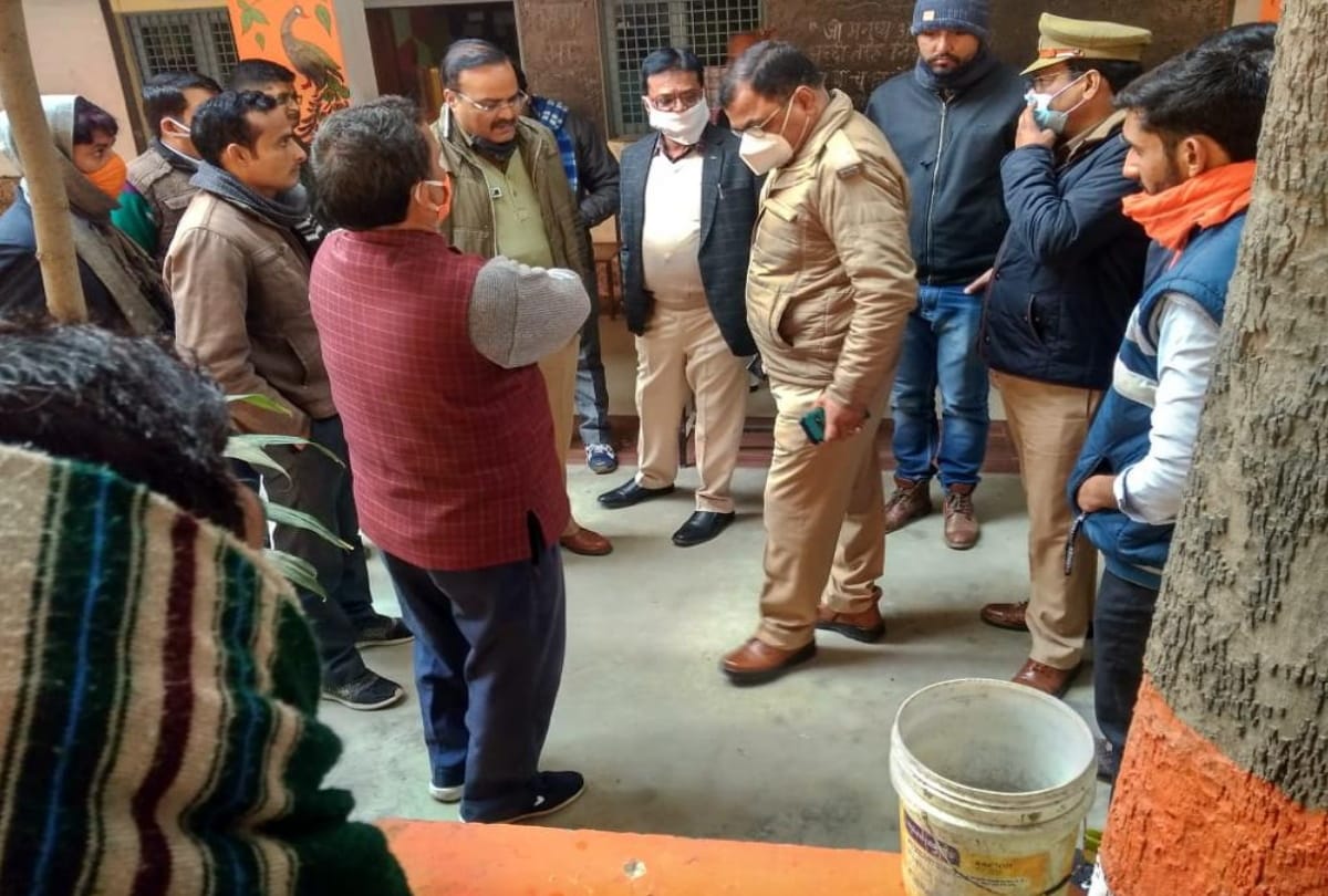 Bulandshahr class 10th student murder accused boy had two weapons in bag shot four times expelled from school after incident