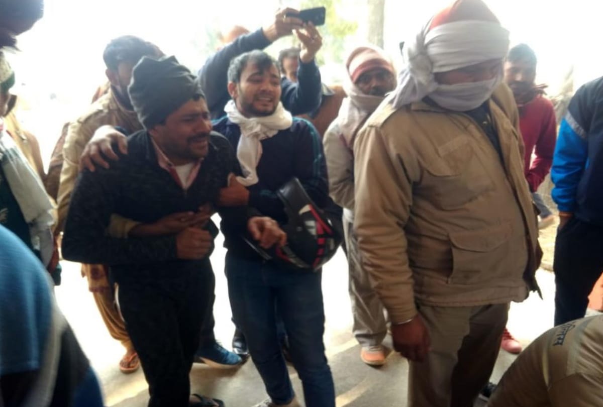bulandshahr class 10th student killed on the spot everywhere it was blood other students get scared