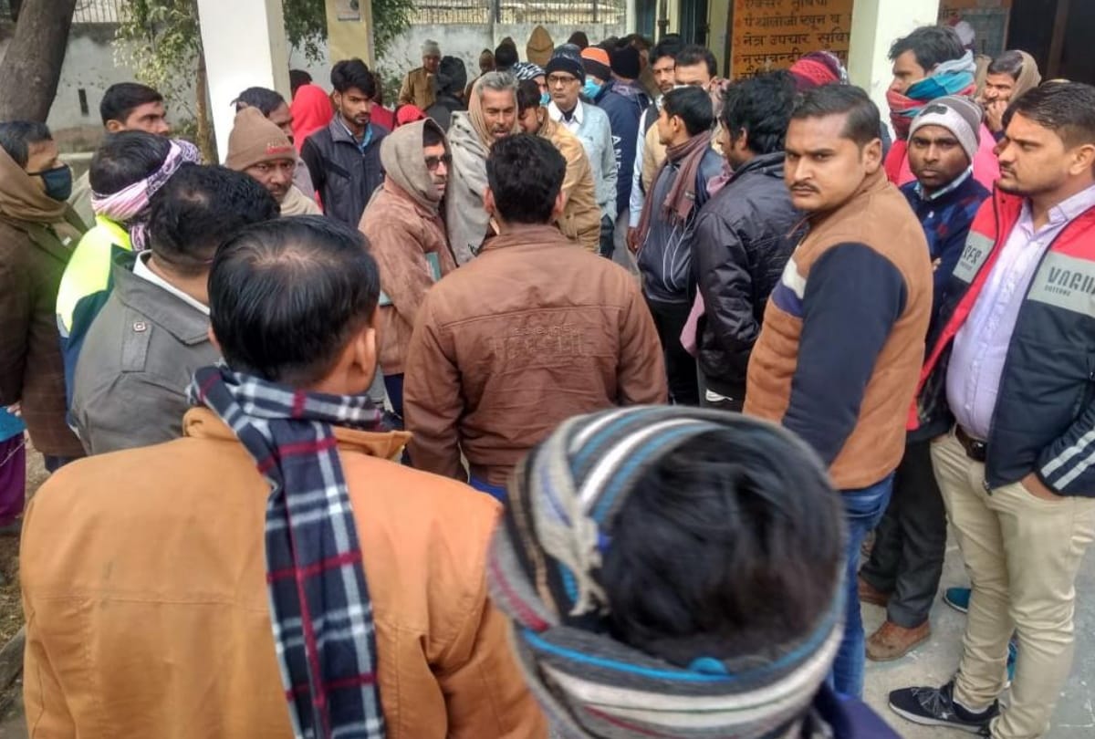 bulandshahr class 10th student killed on the spot everywhere it was blood other students get scared