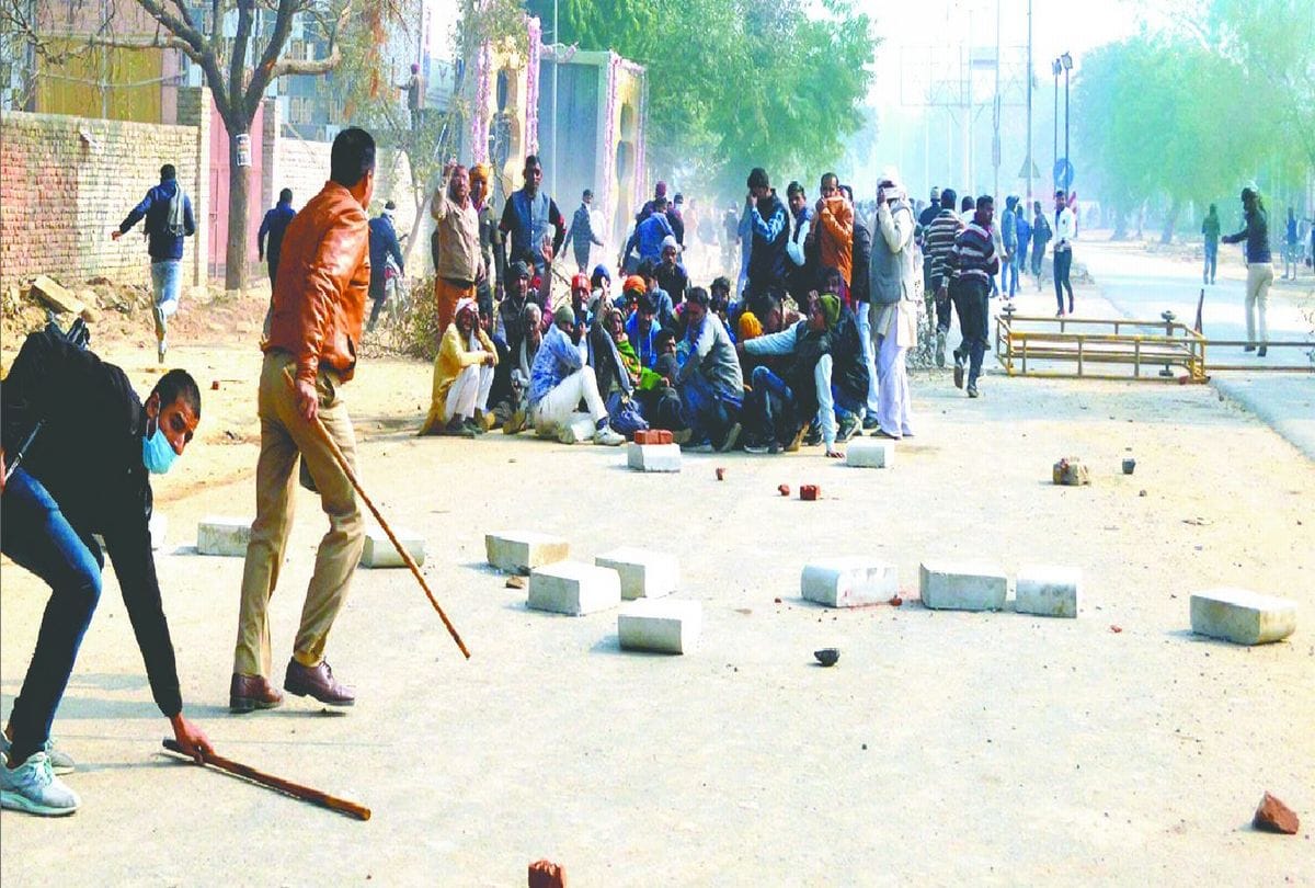 four policemen suspended and 11 arrested in tajganj clash case in agra