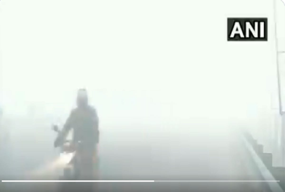 Weather Forecast Today Update in Delhi NCR News: Delhi records coldest morning on 1 January minimum temperature recorded at 3 point 6 degree celcius at Safdarjung