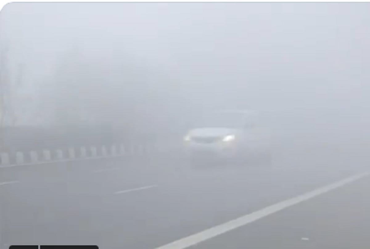 Weather Forecast Today Update in Delhi NCR News: Delhi records coldest morning on 1 January minimum temperature recorded at 3 point 6 degree celcius at Safdarjung