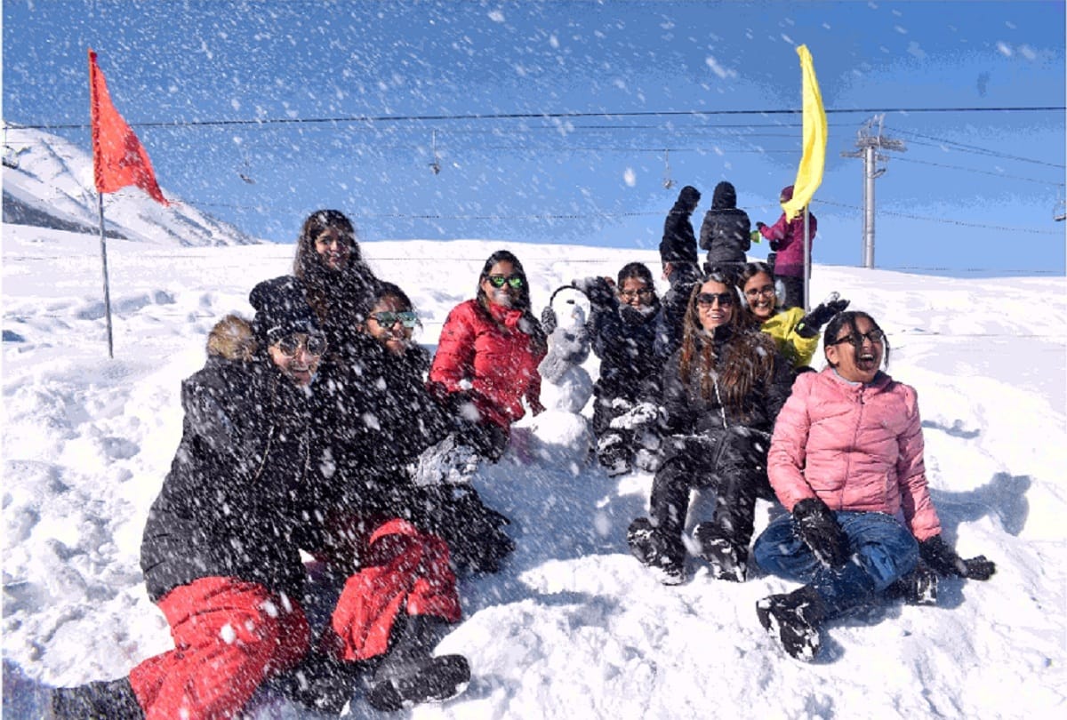 Jammu and Kashmir news: Record breaking cold in the valley white Christmas expected
