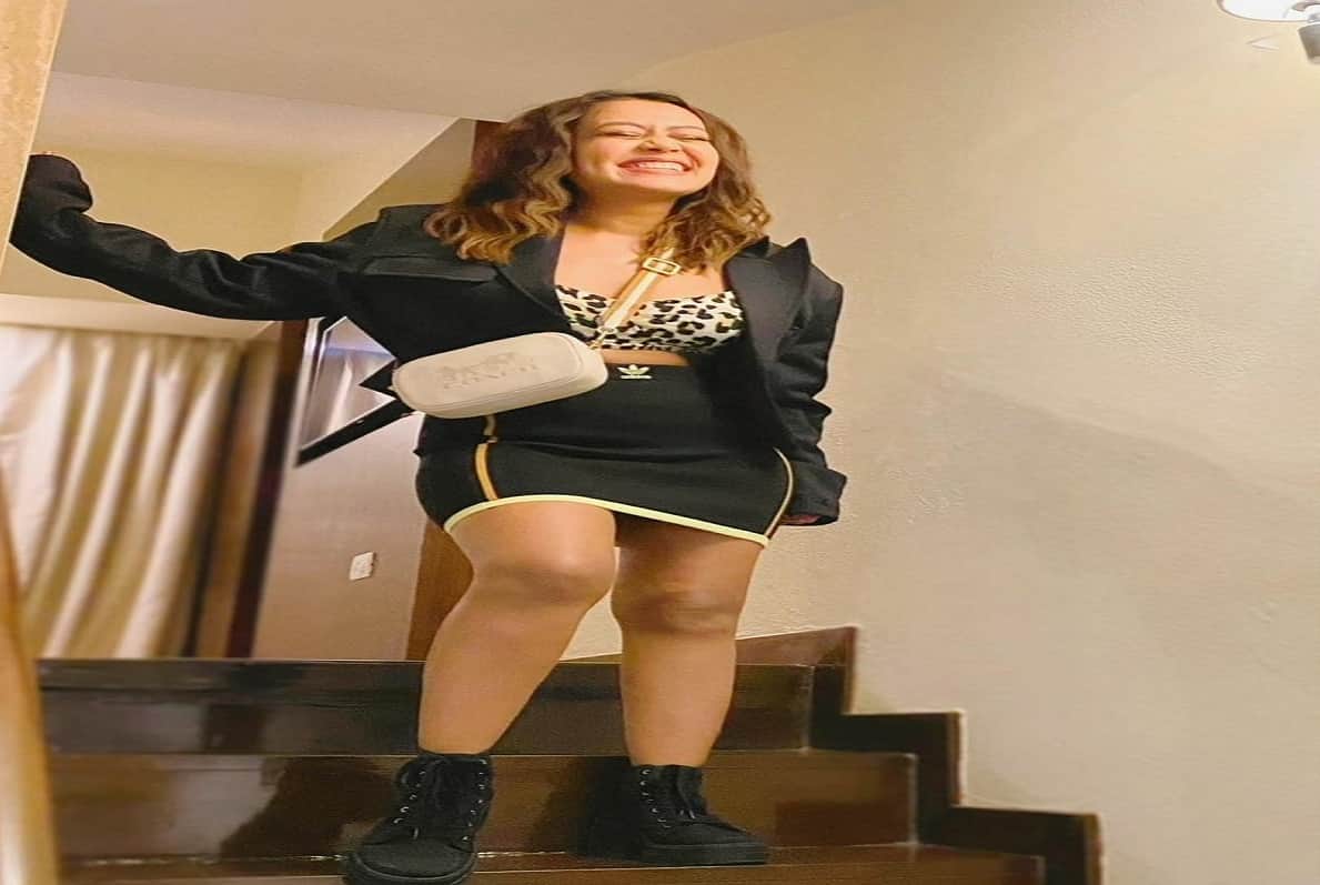 neha kakkars first new year after her marriage looking so cute in pretty skirt
