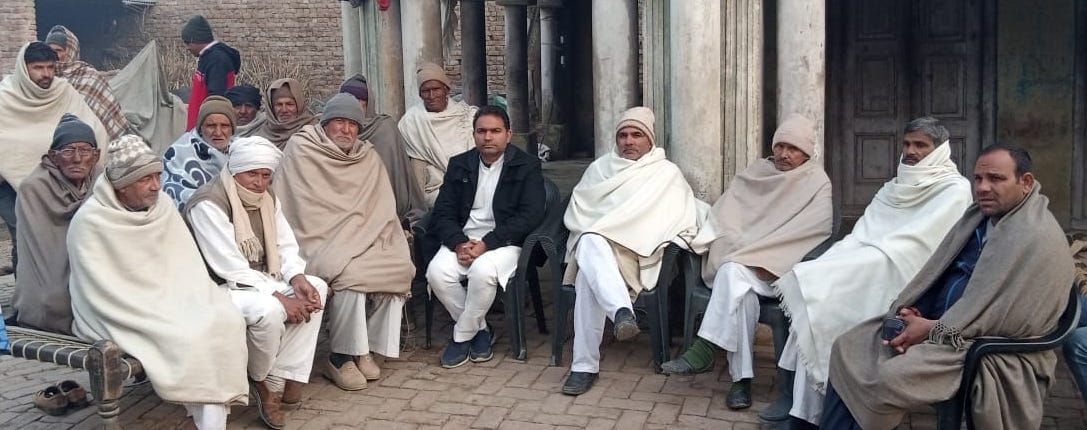 Farmers demonstrated when there was no weight