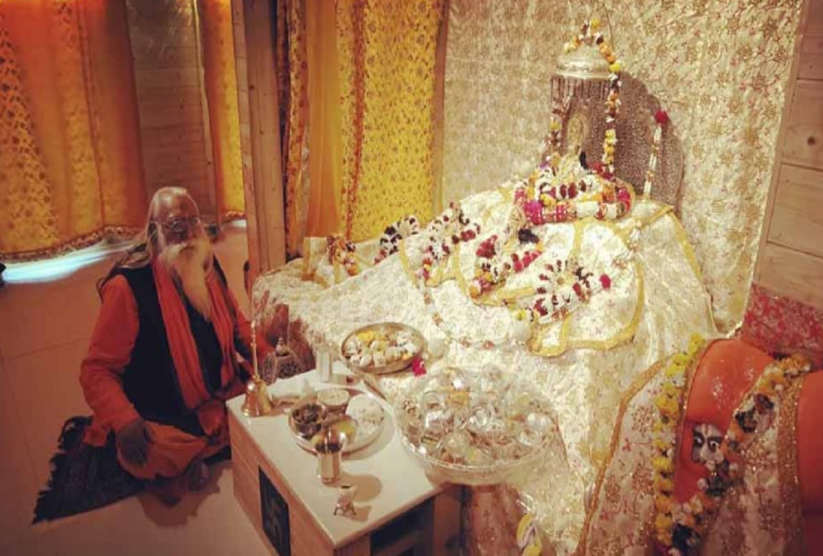 Ramnagari appears to be hub of religious tourism Devotees broke record on first day of new year 2021