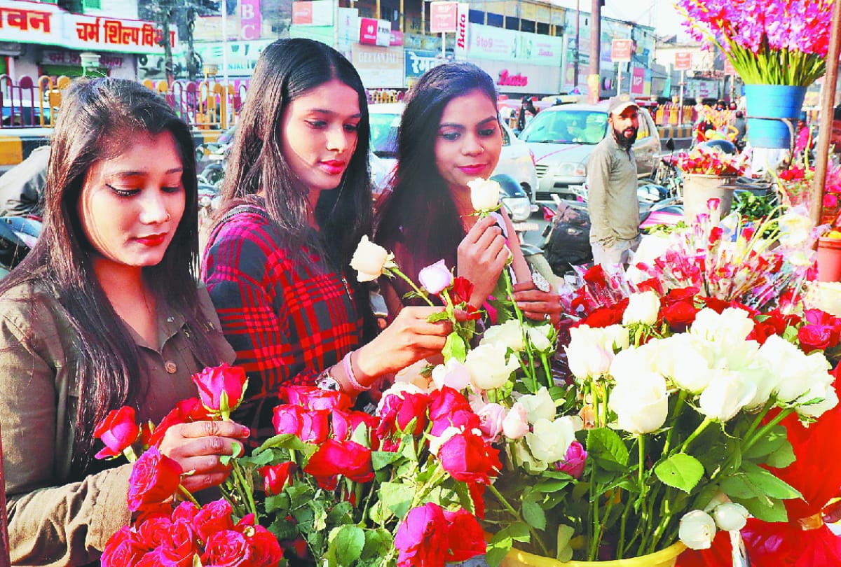 Happy New year 2021 celebration in gorakhpur latest photos