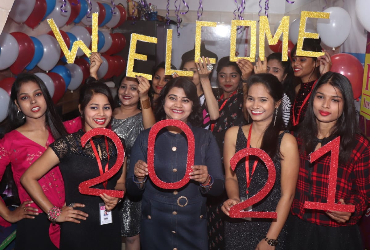 Happy New year 2021 celebration in gorakhpur latest photos