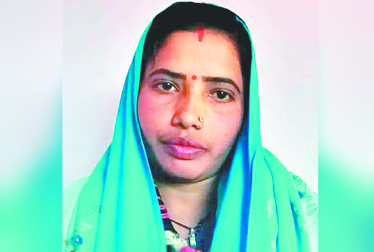 woman not go to husband house due to lack of toilet at gorakhpur
