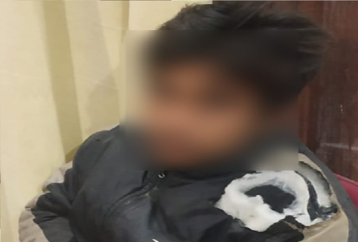 Madhya Pradesh: 17 year old boy forced to lick shoes, video goes viral, one accused arrested