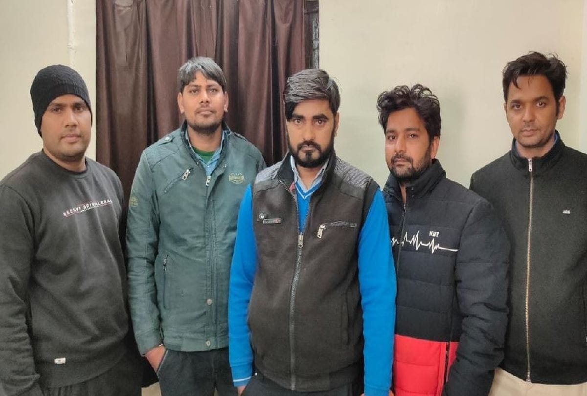 Mathura Gang Cheated Two Crore Sell Of Cheap Surgical Instruments And Sanitizer