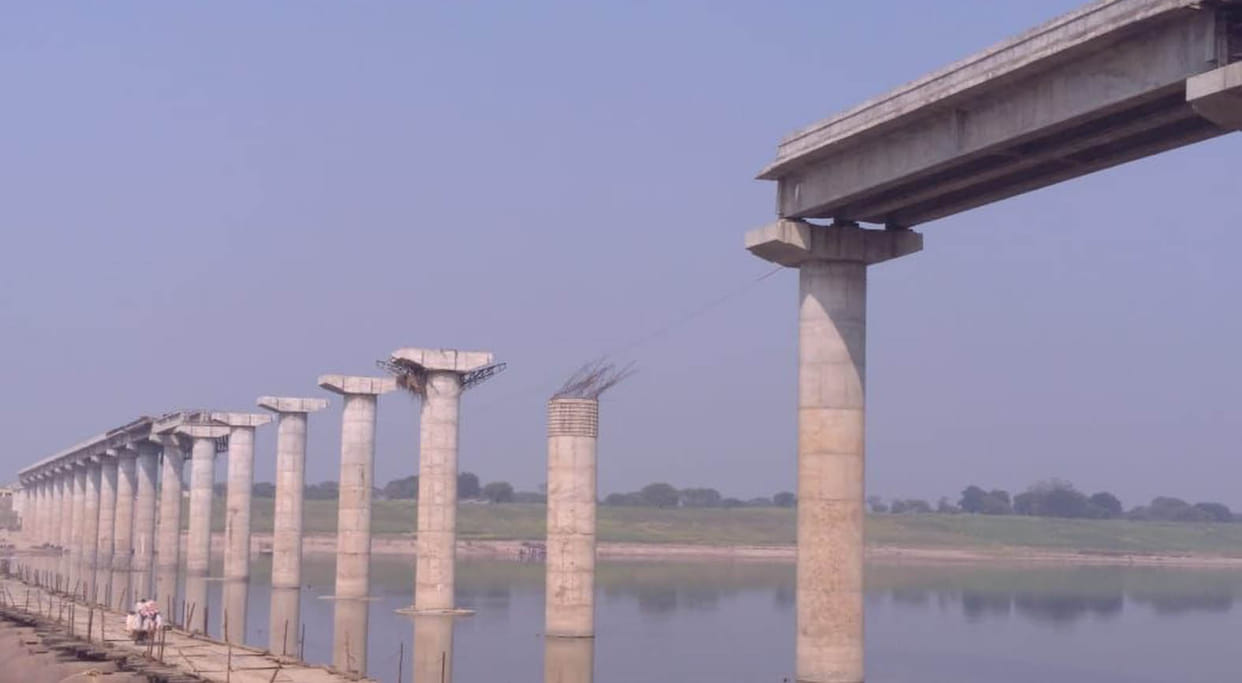 Seven bridges still complete the tenure of two governments