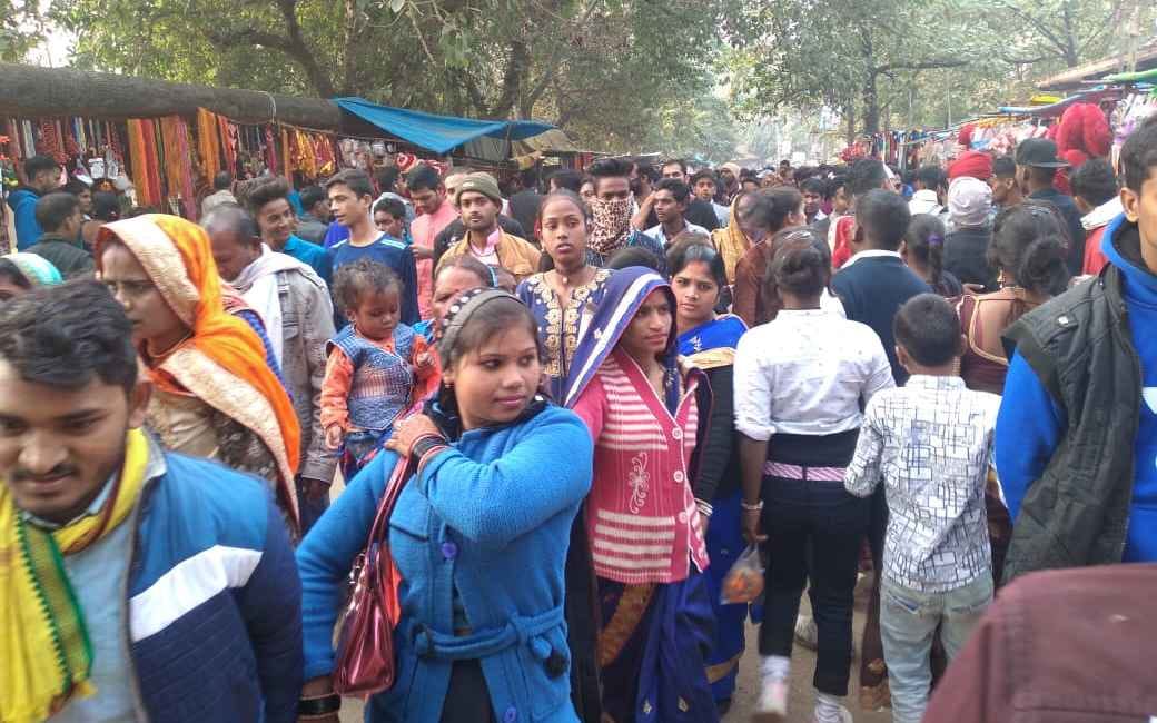 Carpet city immersed in New Year's euphoria