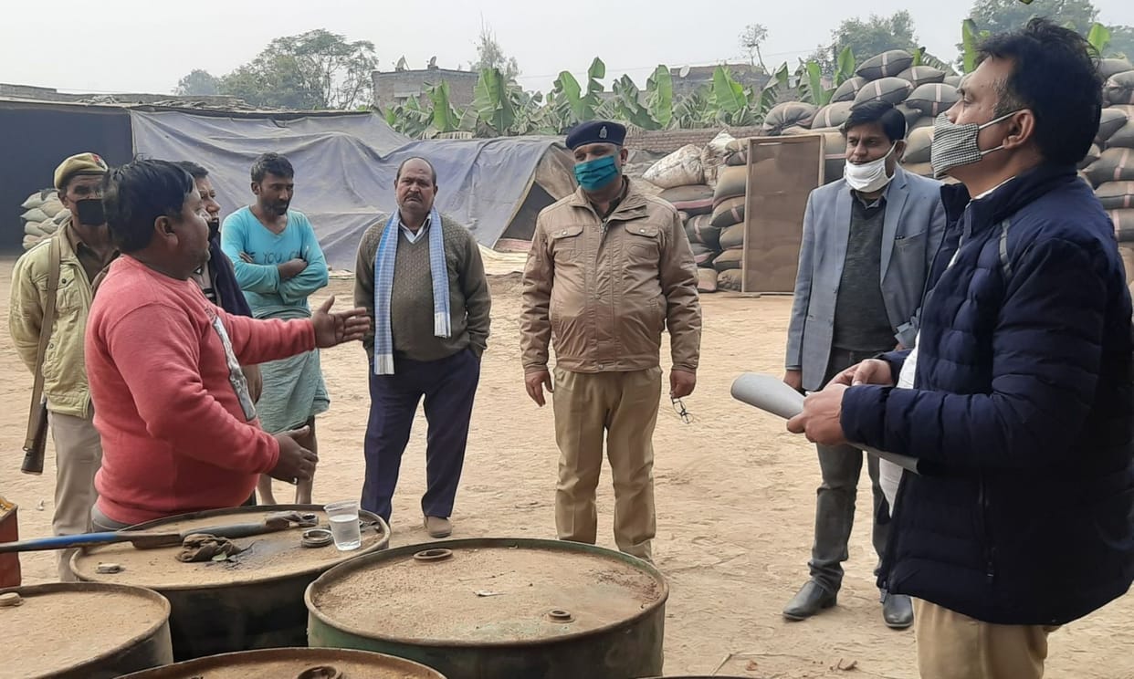 Tobacco warehouse raided, 68 drums oil caught