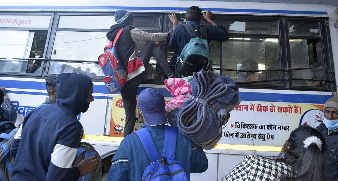 Tourists returned from Nainital, buses remain full