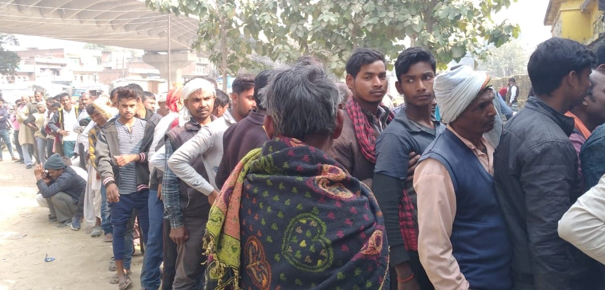 Server failed, farmers stood in line in four hours