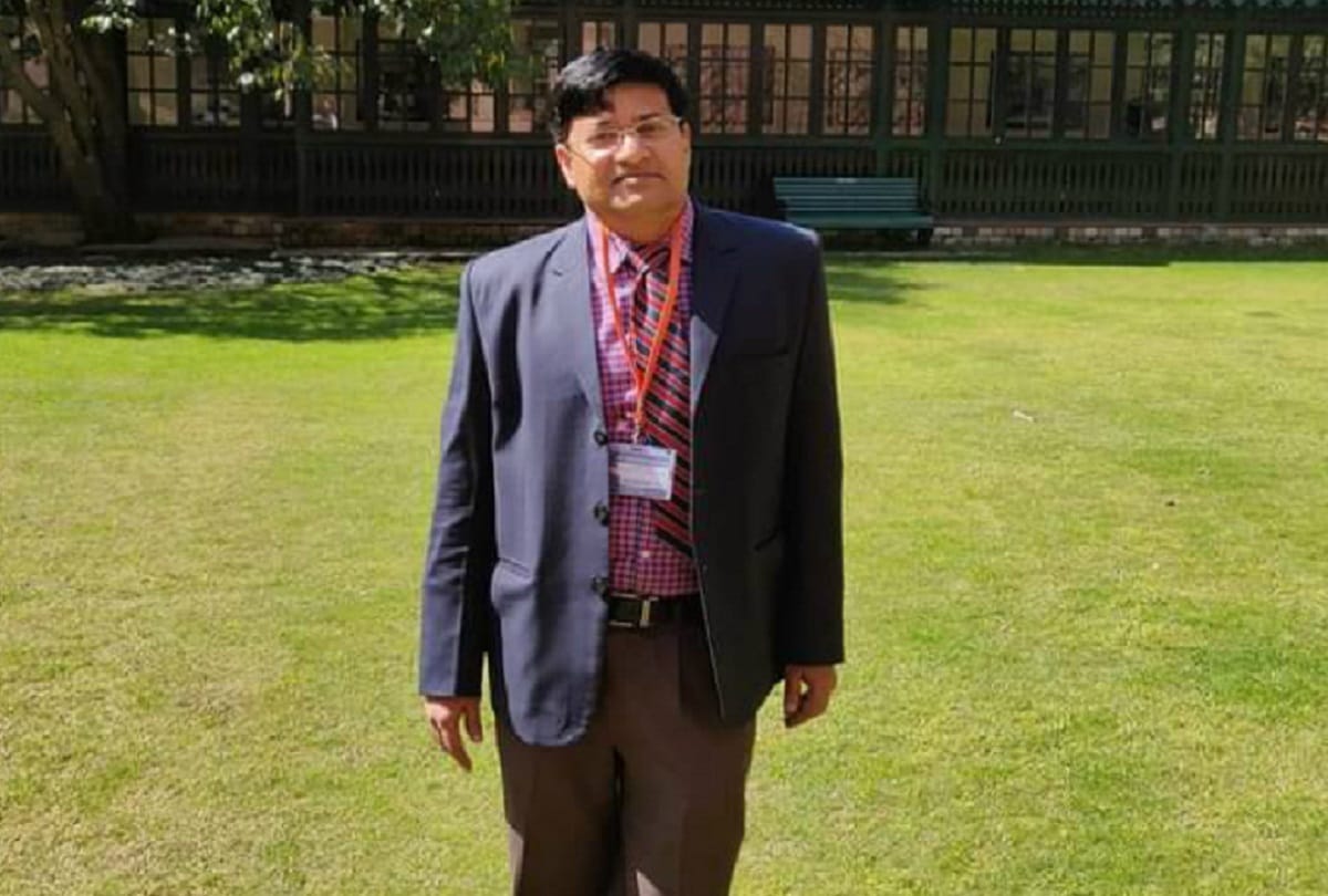 Madhya Pradesh Home Secretary Masood Akhtar passes away first IAS of state lost his life from Corona