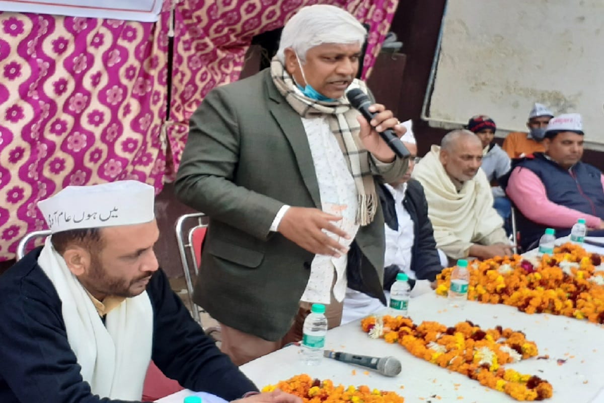 Cabinet Minister Rajendra Pal Gautam has attacked the BJP government in a meeting at Muzaffarnagar