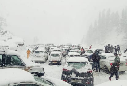 Rain in shimla and snowfall in atal tunnel rohtang 70 roads closed after snowfall
