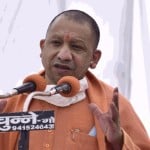 गोरखपुर में सीएम योगी आदित्यनाथ।