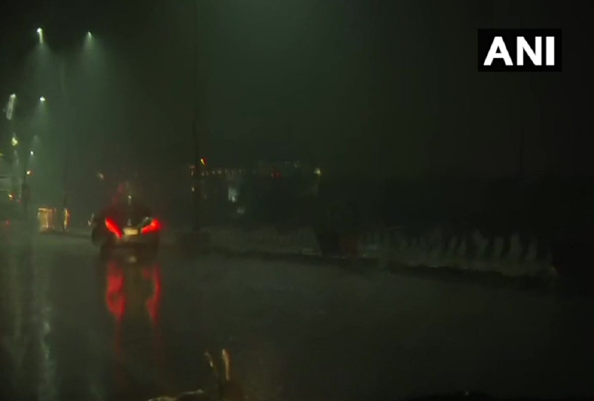 Even today, rain in many areas in Delhi