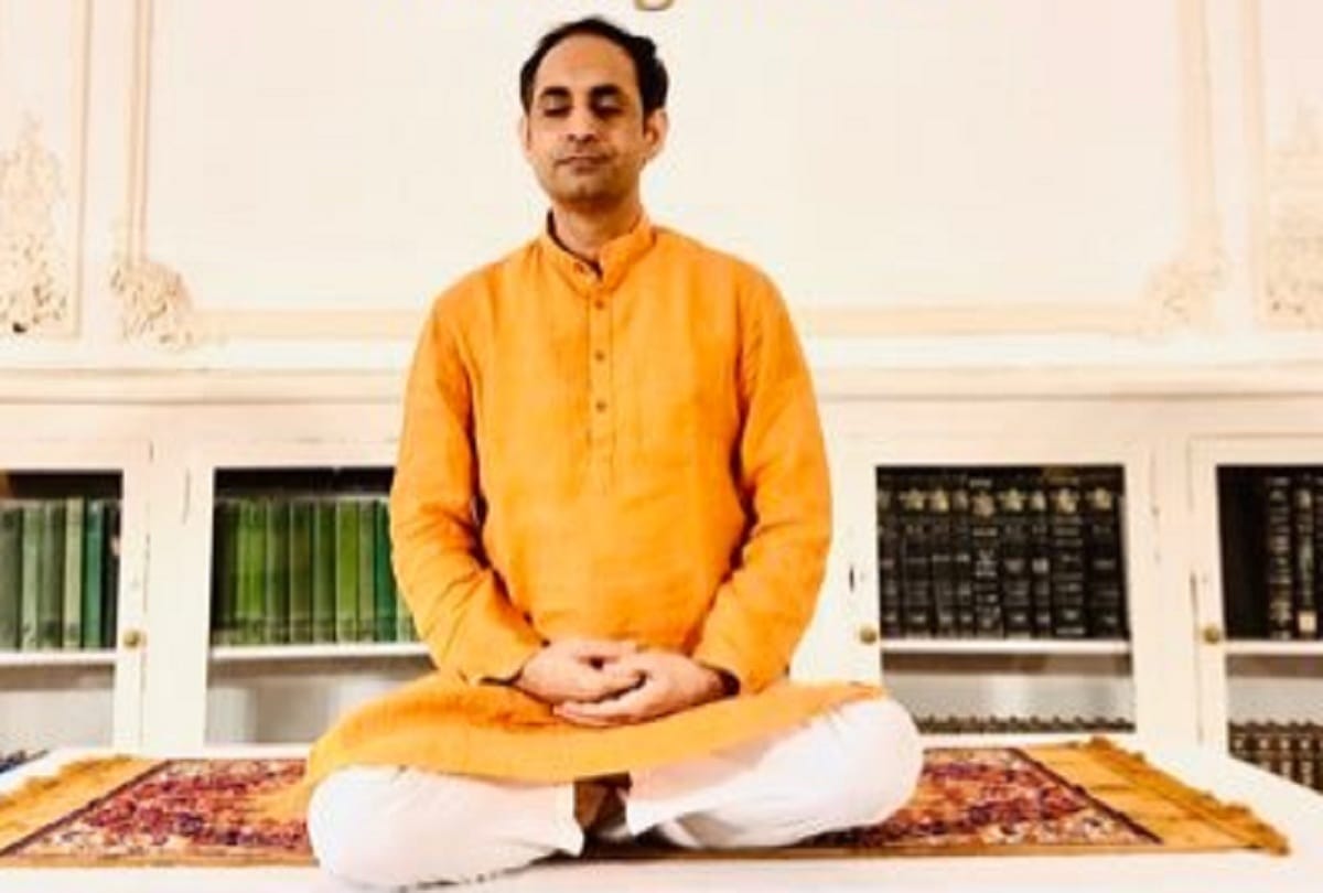 first cultural diplomat of India to US Dr Moxraj returns home after three year tenure