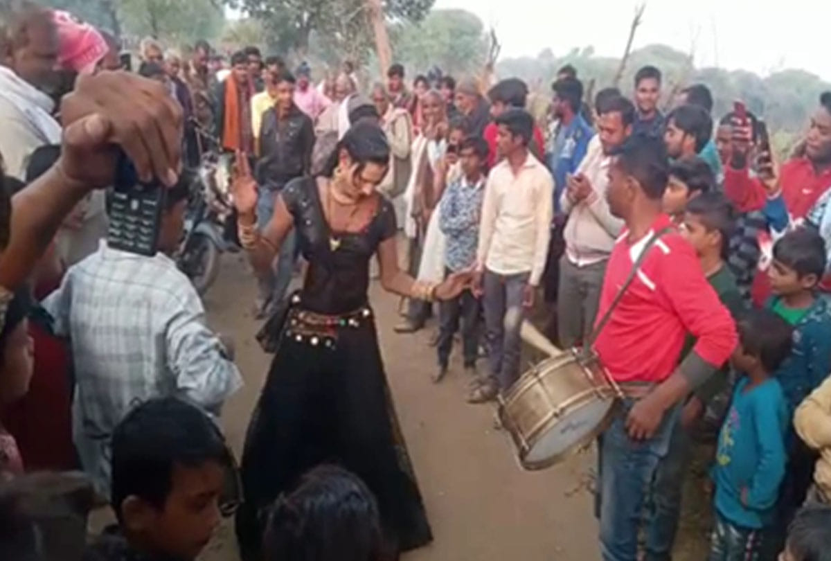 example of Animal love in mahoba up