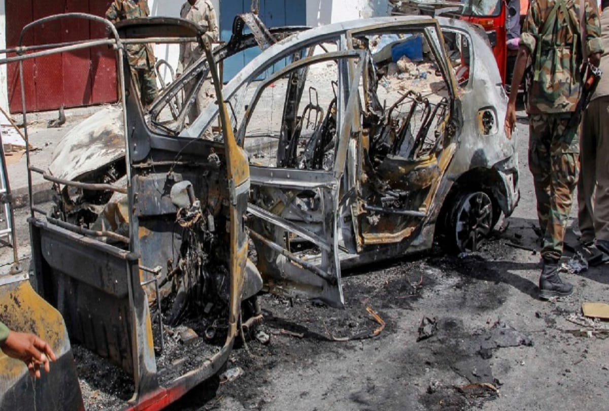 five killed and 14 injured in suicide bombing in Somalia