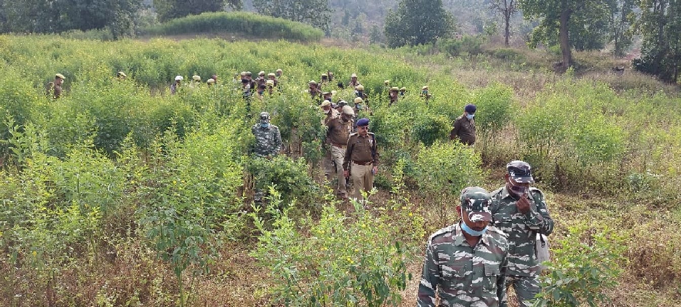 UP Bihar border naxalite movement Sonbhadra Police and PAC alert 