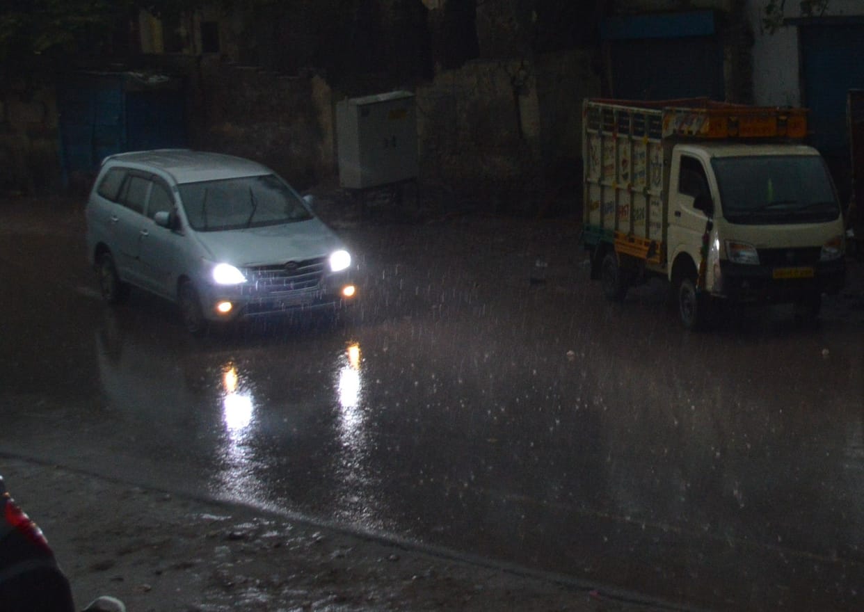 its rain in hathras
