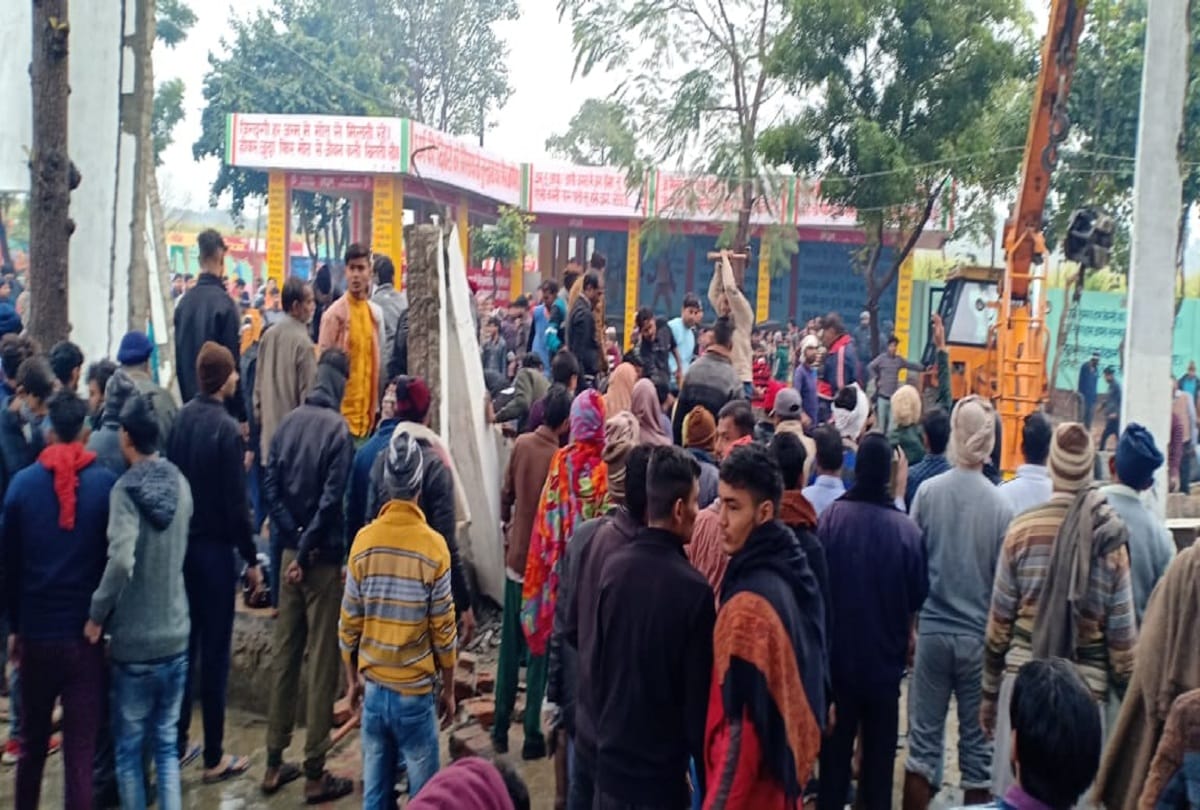 Muradnagar Ghaziabad News: 23 killed, over 20 injured in roof collapse at crematorium in Ghaziabad Muradnagar