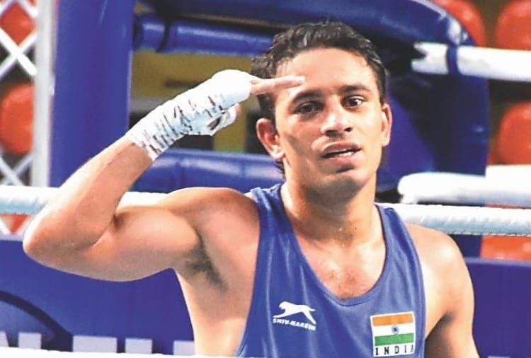 Boxer Amit Panghal met Haryana CM Manohar lal