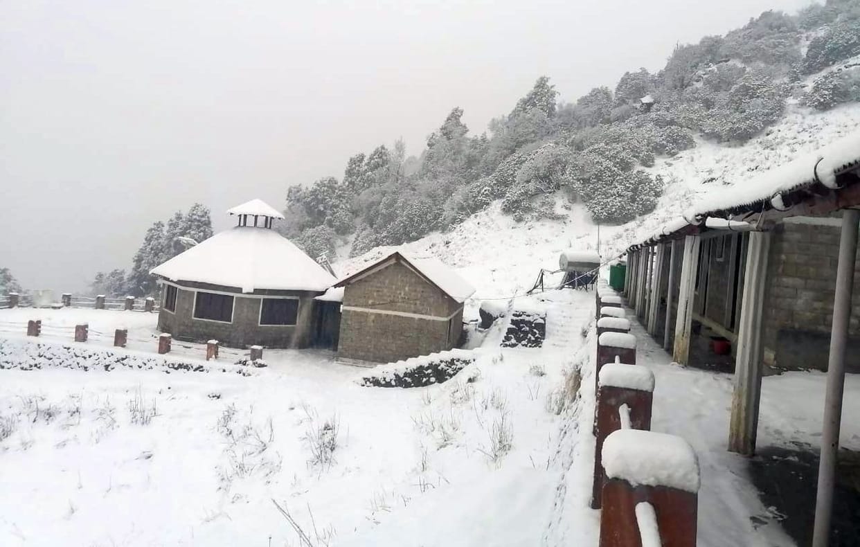 Half a foot of snow fell in Khaliatop