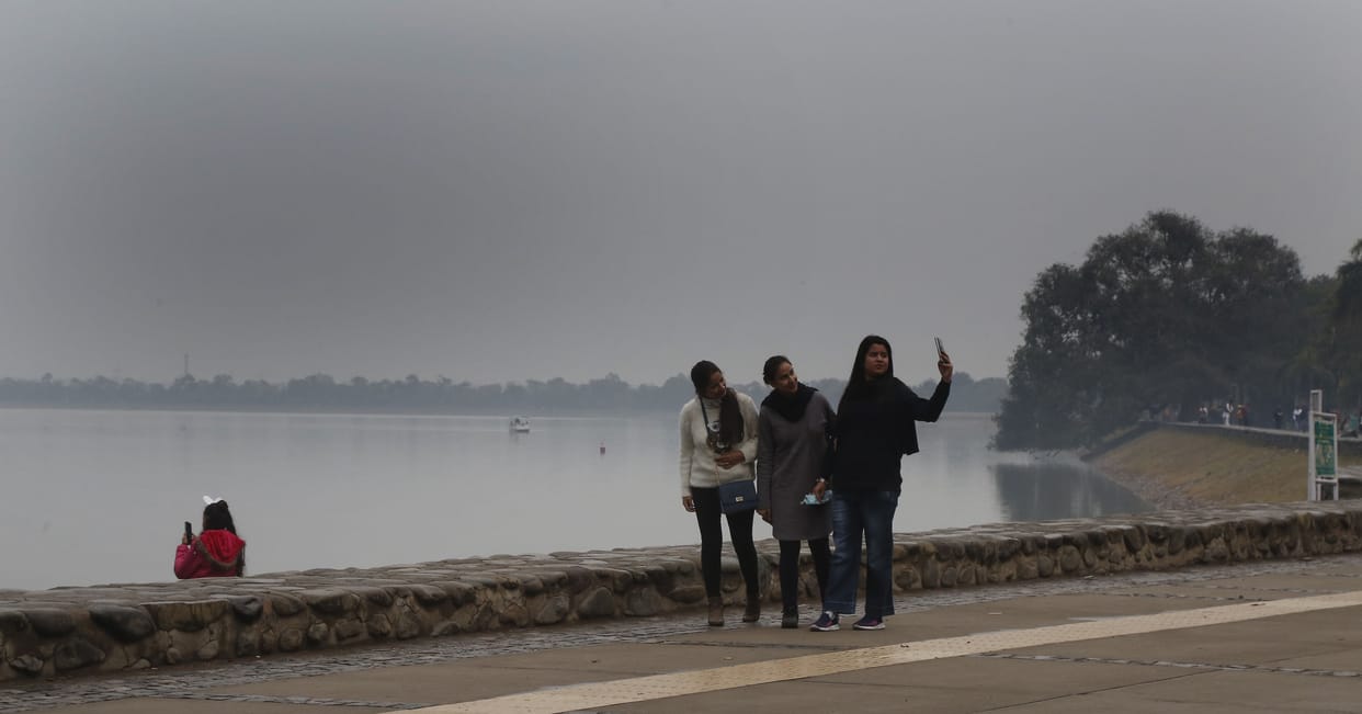 Cold wave halts, no relief from cold, hail will also fall